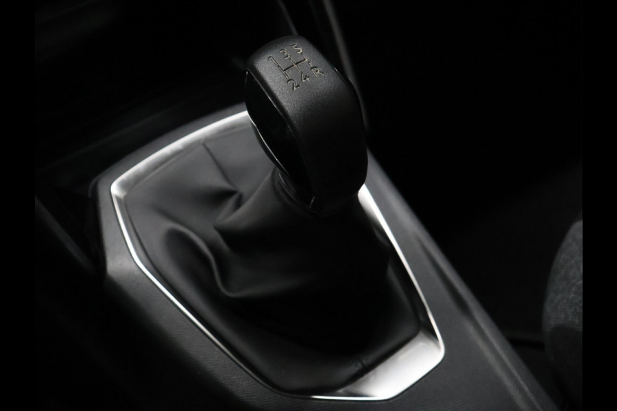 Peugeot 208 1.2 PureTech Active [APPLE CARPLAY, ANDROID, CRUISE, LANE ASSIST, PDC ACHTER, CLIMATE, NIEUWSTAAT]