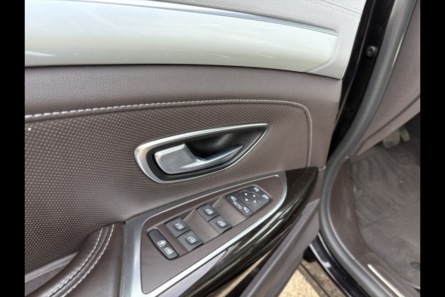 Renault Espace 1.6 dCi Initiale Paris 7 persoons