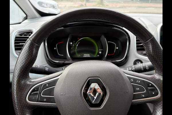 Renault Espace 1.6 dCi Initiale Paris 7 persoons