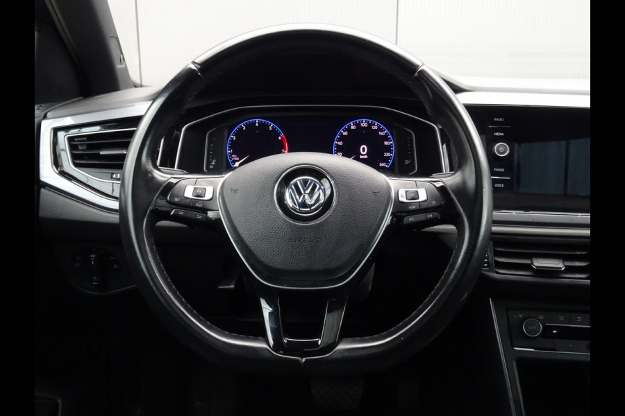 Volkswagen Polo 1.5 TSI Highline Business R * PANORAMADAK * VIRTUAL * CARPLAY !! Volkswagen Polo 1.5 TSI Highline Business R * PANORAMADAK * VIRTUAL * CARPLAY !!
