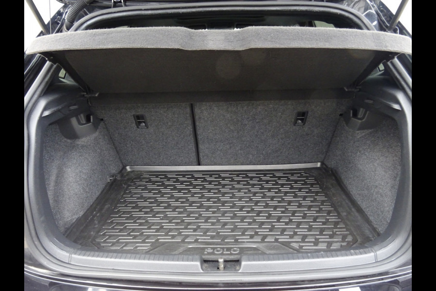 Volkswagen Polo 1.5 TSI Highline Business R * PANORAMADAK * VIRTUAL * CARPLAY !! Volkswagen Polo 1.5 TSI Highline Business R * PANORAMADAK * VIRTUAL * CARPLAY !!