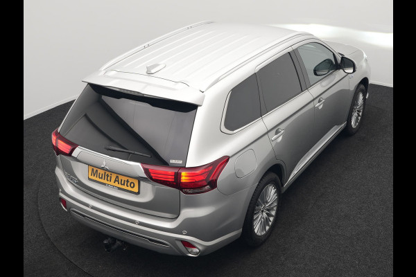 Mitsubishi Outlander 2.4 Intense+ Plug In Hybrid 225pk Dealer O.H PHEV | Trekhaak Af Fabriek | 360 Camera | Lederen Sportstoelen Verwarmd | Apple Carplay | Blis | Cruise Control | Navigatie | Keyless | DAB | 18" L.M |