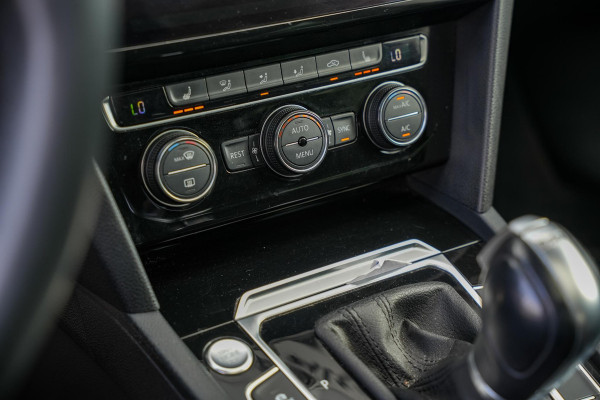 Volkswagen Arteon 2.0 TDI Elegance Business Panoramadak HeadUp Adapt. Cruise Dynaudio Keyless Leer Ergo 19''LM