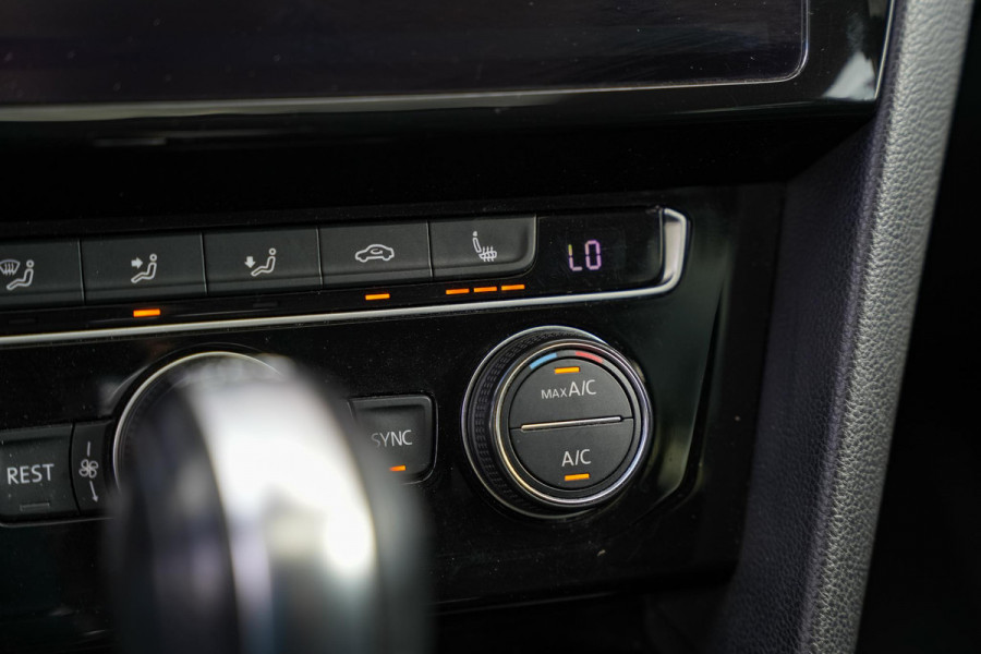 Volkswagen Arteon 2.0 TDI Elegance Business Panoramadak HeadUp Adapt. Cruise Dynaudio Keyless Leer Ergo 19''LM