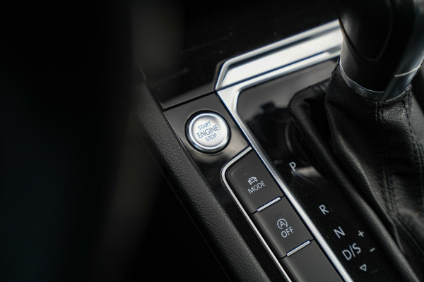 Volkswagen Arteon 2.0 TDI Elegance Business Panoramadak HeadUp Adapt. Cruise Dynaudio Keyless Leer Ergo 19''LM