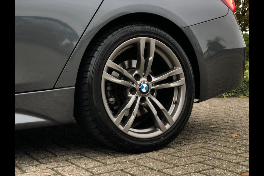 BMW 3 Serie Touring 318i M Sport | Leder, Navi, Carplay, Stoelverw., Cruise, Climate, El. Achterklep | Dealeronderhouden | NAP |