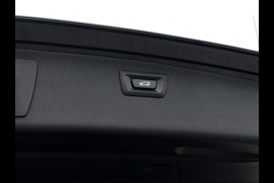 BMW 3 Serie Touring 318i M Sport | Leder, Navi, Carplay, Stoelverw., Cruise, Climate, El. Achterklep | Dealeronderhouden | NAP |