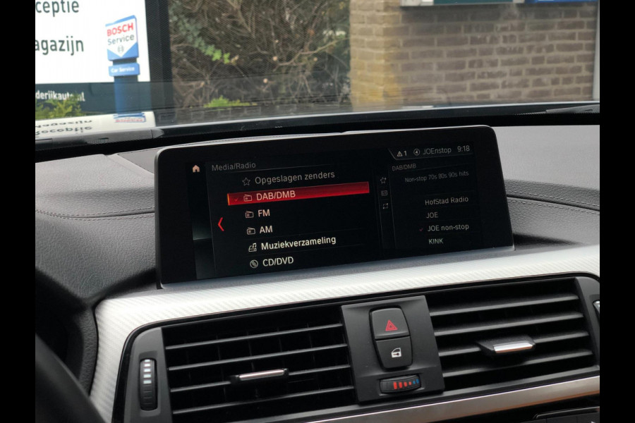 BMW 3 Serie Touring 318i M Sport | Leder, Navi, Carplay, Stoelverw., Cruise, Climate, El. Achterklep | Dealeronderhouden | NAP |