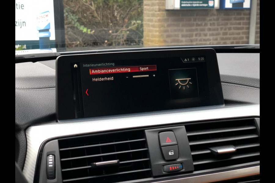 BMW 3 Serie Touring 318i M Sport | Leder, Navi, Carplay, Stoelverw., Cruise, Climate, El. Achterklep | Dealeronderhouden | NAP |