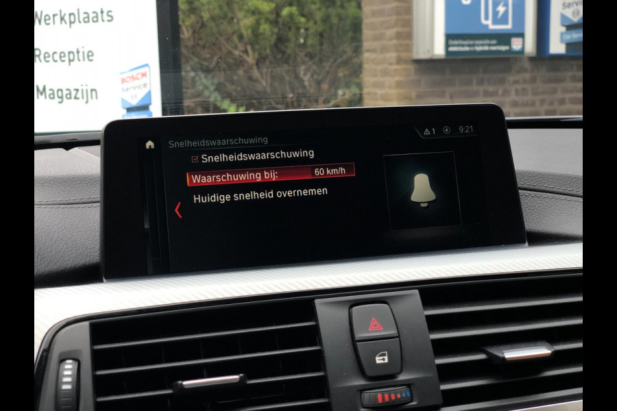 BMW 3 Serie Touring 318i M Sport | Leder, Navi, Carplay, Stoelverw., Cruise, Climate, El. Achterklep | Dealeronderhouden | NAP |