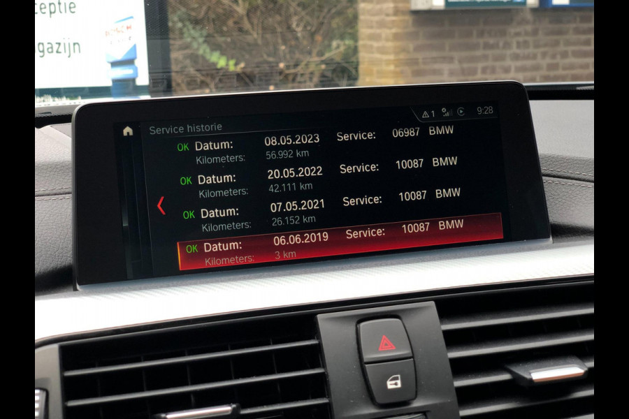 BMW 3 Serie Touring 318i M Sport | Leder, Navi, Carplay, Stoelverw., Cruise, Climate, El. Achterklep | Dealeronderhouden | NAP |