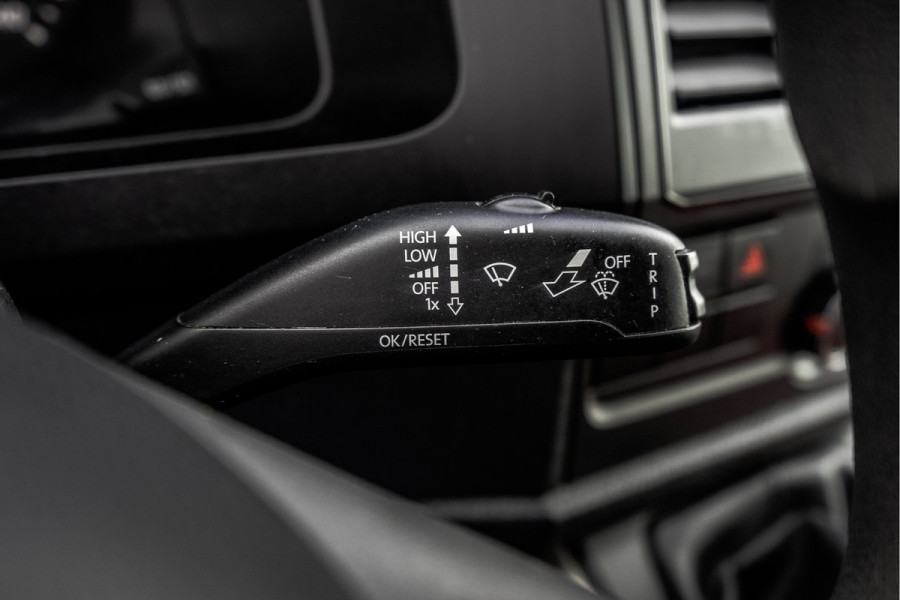 Volkswagen Transporter T5 2.0 TDI L1H1 | Koelwagen | Dag en nachtkoeling | 3-Zits | Cruise | Airco | Euro 6 Volkswagen Transporter T5 2.0 TDI L1H1 | Koelwagen | Dag en nachtkoeling | 3-Zits | Cruise | Airco | Euro 6