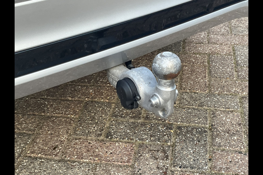 Volvo XC60 2.0 Recharge T6 AWD PHEV Pano Elek.Trekhaak HK Hud Leer 360Cam Memory VOL! Volvo XC60 2.0 Recharge T6 AWD PHEV Pano Elek.Trekhaak HK Hud Leer 360Cam Memory VOL!