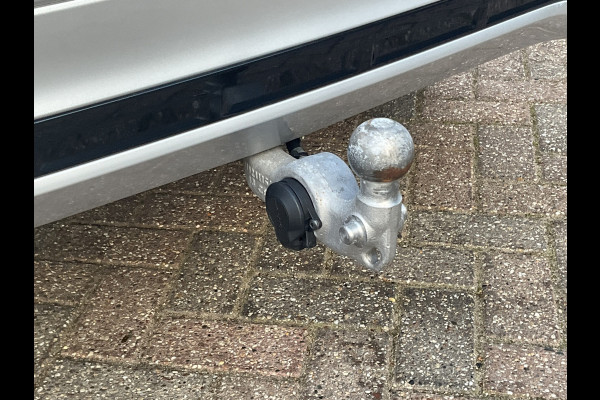 Volvo XC60 2.0 Recharge T6 AWD PHEV Pano Elek.Trekhaak HK Hud Leer 360Cam Memory VOL! Volvo XC60 2.0 Recharge T6 AWD PHEV Pano Elek.Trekhaak HK Hud Leer 360Cam Memory VOL!