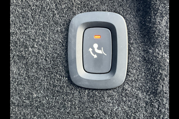 Volvo XC60 2.0 Recharge T6 AWD PHEV Pano Elek.Trekhaak HK Hud Leer 360Cam Memory VOL! Volvo XC60 2.0 Recharge T6 AWD PHEV Pano Elek.Trekhaak HK Hud Leer 360Cam Memory VOL!