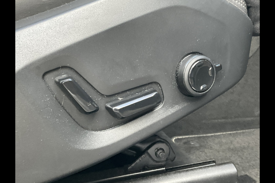 Volvo XC60 2.0 Recharge T6 AWD PHEV Pano Elek.Trekhaak HK Hud Leer 360Cam Memory VOL! Volvo XC60 2.0 Recharge T6 AWD PHEV Pano Elek.Trekhaak HK Hud Leer 360Cam Memory VOL!
