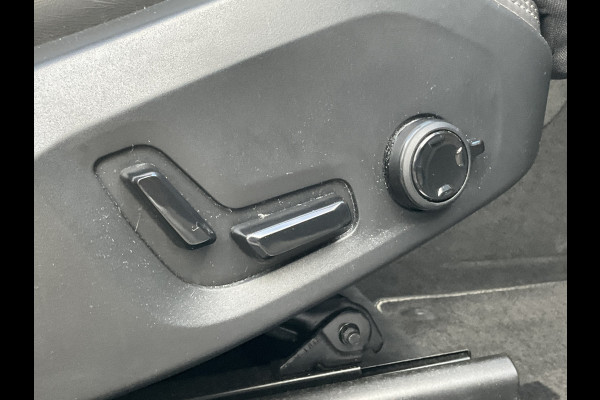 Volvo XC60 2.0 Recharge T6 AWD PHEV Pano Elek.Trekhaak HK Hud Leer 360Cam Memory VOL! Volvo XC60 2.0 Recharge T6 AWD PHEV Pano Elek.Trekhaak HK Hud Leer 360Cam Memory VOL!