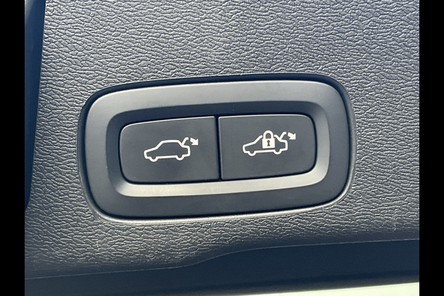 Volvo XC60 2.0 Recharge T6 AWD PHEV Pano Elek.Trekhaak HK Hud Leer 360Cam Memory VOL! Volvo XC60 2.0 Recharge T6 AWD PHEV Pano Elek.Trekhaak HK Hud Leer 360Cam Memory VOL!