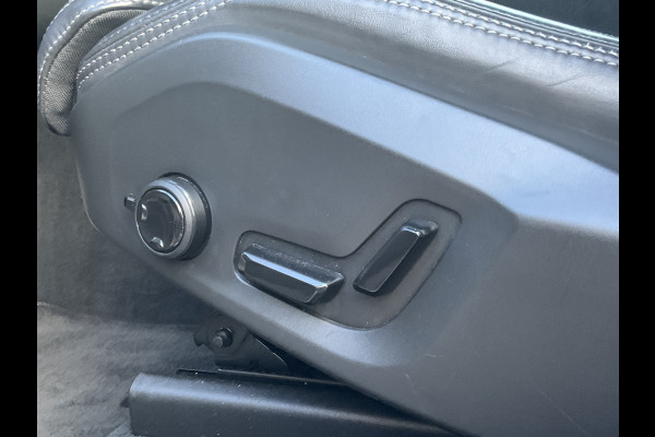Volvo XC60 2.0 Recharge T6 AWD PHEV Pano Elek.Trekhaak HK Hud Leer 360Cam Memory VOL! Volvo XC60 2.0 Recharge T6 AWD PHEV Pano Elek.Trekhaak HK Hud Leer 360Cam Memory VOL!
