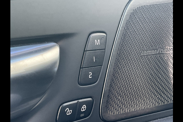 Volvo XC60 2.0 Recharge T6 AWD PHEV Pano Elek.Trekhaak HK Hud Leer 360Cam Memory VOL! Volvo XC60 2.0 Recharge T6 AWD PHEV Pano Elek.Trekhaak HK Hud Leer 360Cam Memory VOL!