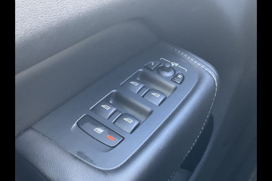 Volvo XC60 2.0 Recharge T6 AWD PHEV Pano Elek.Trekhaak HK Hud Leer 360Cam Memory VOL! Volvo XC60 2.0 Recharge T6 AWD PHEV Pano Elek.Trekhaak HK Hud Leer 360Cam Memory VOL!