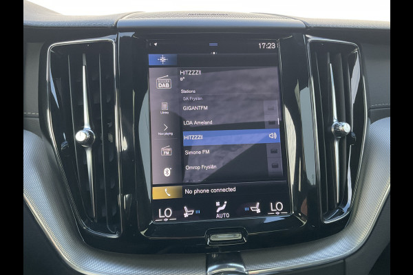 Volvo XC60 2.0 Recharge T6 AWD PHEV Pano Elek.Trekhaak HK Hud Leer 360Cam Memory VOL! Volvo XC60 2.0 Recharge T6 AWD PHEV Pano Elek.Trekhaak HK Hud Leer 360Cam Memory VOL!