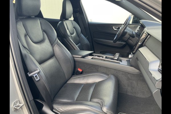 Volvo XC60 2.0 Recharge T6 AWD PHEV Pano Elek.Trekhaak HK Hud Leer 360Cam Memory VOL! Volvo XC60 2.0 Recharge T6 AWD PHEV Pano Elek.Trekhaak HK Hud Leer 360Cam Memory VOL!