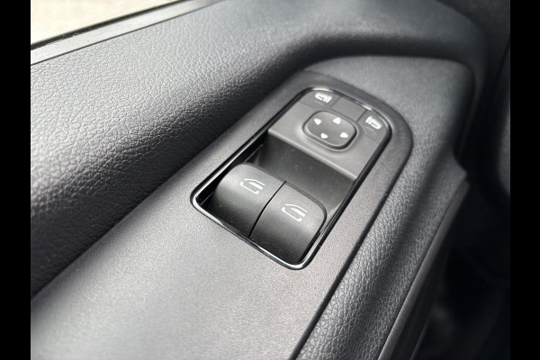 Mercedes-Benz Sprinter 214 2.2 CDI L1H2*A/C*CAM*NAVI*CARPLAY*IMPERIAAL* Mercedes-Benz Sprinter 214 2.2 CDI L1H2*A/C*CAM*NAVI*CARPLAY*IMPERIAAL*