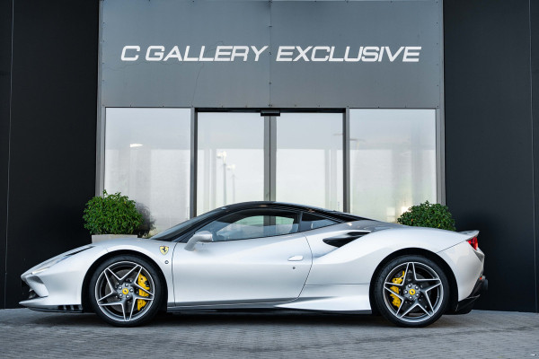 Ferrari F8 Tributo 3.9 V8 HELE - Argento Nurburgring | Passenger Display | Racing Seats | Lift Ferrari F8 Tributo 3.9 V8 HELE - Argento Nurburgring | Passenger Display | Racing Seats | Lift