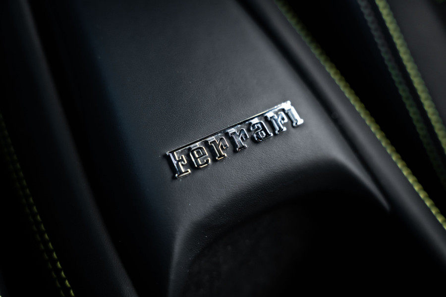 Ferrari F8 Tributo 3.9 V8 HELE - Argento Nurburgring | Passenger Display | Racing Seats | Lift Ferrari F8 Tributo 3.9 V8 HELE - Argento Nurburgring | Passenger Display | Racing Seats | Lift