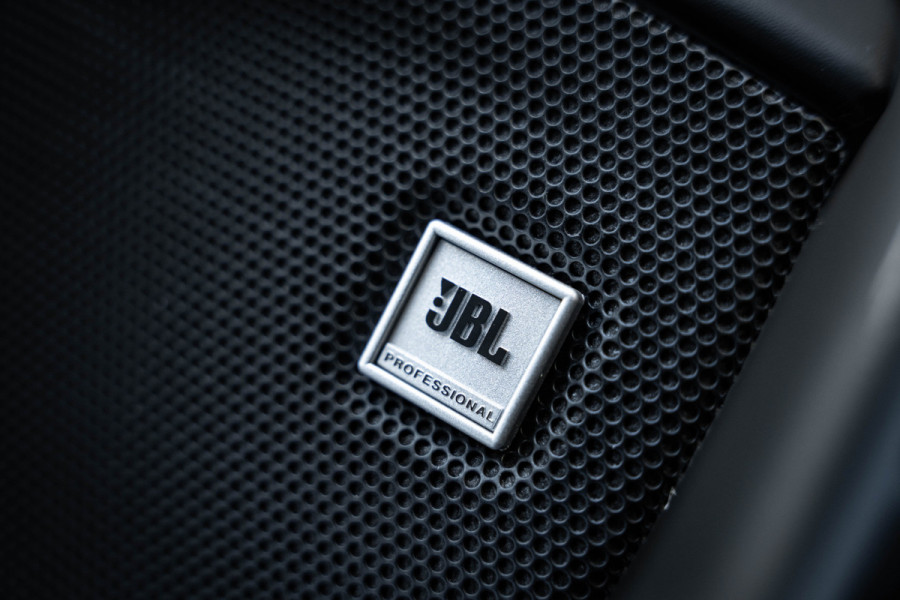 Ferrari F8 Tributo 3.9 V8 HELE - Argento Nurburgring | Passenger Display | Racing Seats | Lift Ferrari F8 Tributo 3.9 V8 HELE - Argento Nurburgring | Passenger Display | Racing Seats | Lift