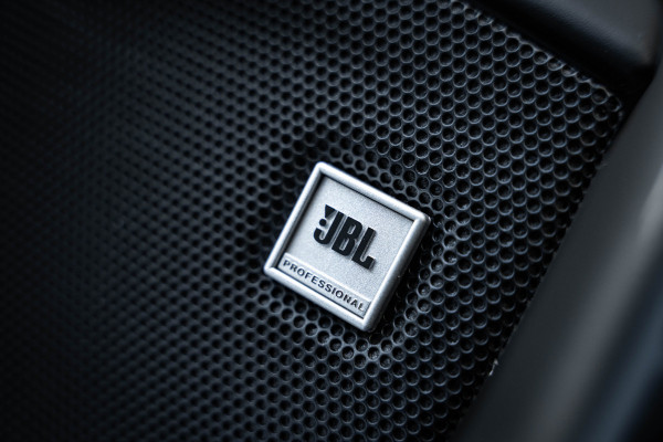 Ferrari F8 Tributo 3.9 V8 HELE - Argento Nurburgring | Passenger Display | Racing Seats | Lift Ferrari F8 Tributo 3.9 V8 HELE - Argento Nurburgring | Passenger Display | Racing Seats | Lift