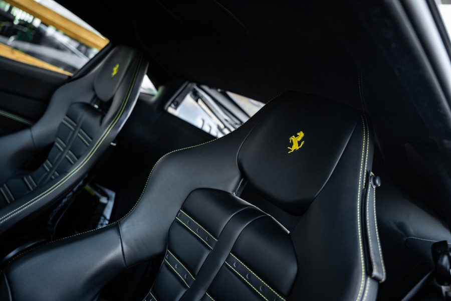 Ferrari F8 Tributo 3.9 V8 HELE - Argento Nurburgring | Passenger Display | Racing Seats | Lift Ferrari F8 Tributo 3.9 V8 HELE - Argento Nurburgring | Passenger Display | Racing Seats | Lift
