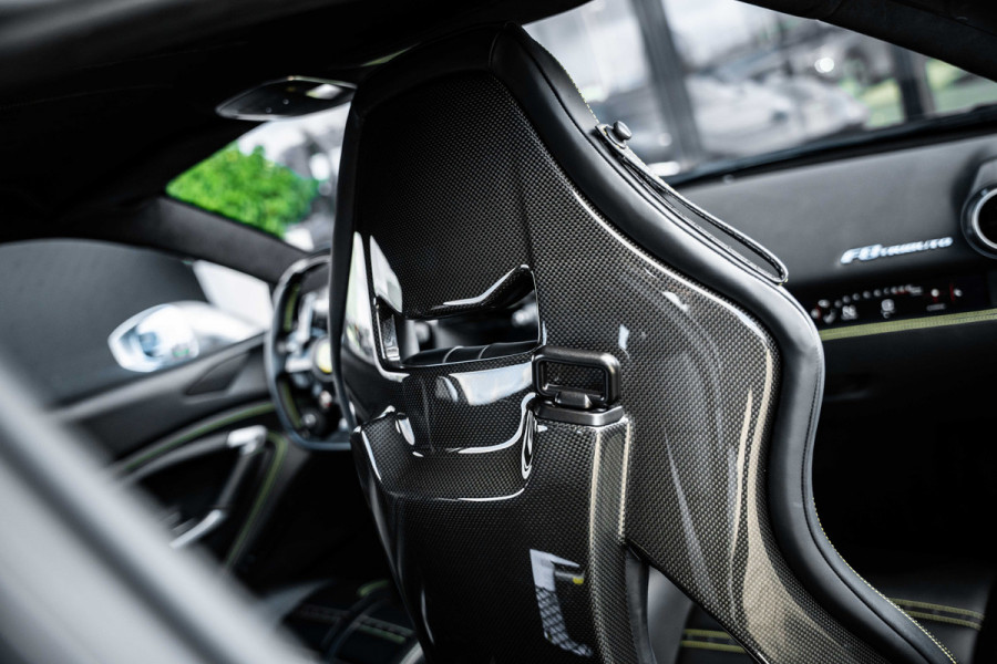 Ferrari F8 Tributo 3.9 V8 HELE - Argento Nurburgring | Passenger Display | Racing Seats | Lift Ferrari F8 Tributo 3.9 V8 HELE - Argento Nurburgring | Passenger Display | Racing Seats | Lift