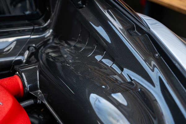 Ferrari F8 Tributo 3.9 V8 HELE - Argento Nurburgring | Passenger Display | Racing Seats | Lift Ferrari F8 Tributo 3.9 V8 HELE - Argento Nurburgring | Passenger Display | Racing Seats | Lift