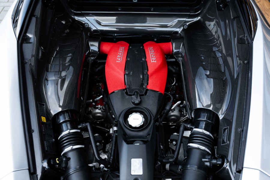 Ferrari F8 Tributo 3.9 V8 HELE - Argento Nurburgring | Passenger Display | Racing Seats | Lift Ferrari F8 Tributo 3.9 V8 HELE - Argento Nurburgring | Passenger Display | Racing Seats | Lift