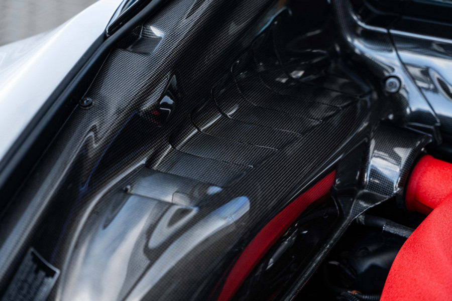 Ferrari F8 Tributo 3.9 V8 HELE - Argento Nurburgring | Passenger Display | Racing Seats | Lift Ferrari F8 Tributo 3.9 V8 HELE - Argento Nurburgring | Passenger Display | Racing Seats | Lift