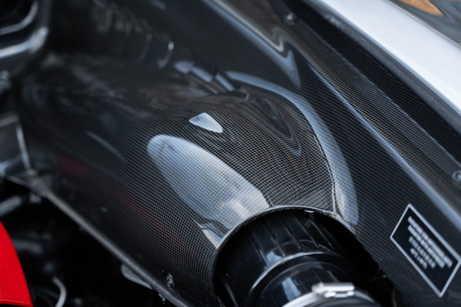 Ferrari F8 Tributo 3.9 V8 HELE - Argento Nurburgring | Passenger Display | Racing Seats | Lift Ferrari F8 Tributo 3.9 V8 HELE - Argento Nurburgring | Passenger Display | Racing Seats | Lift