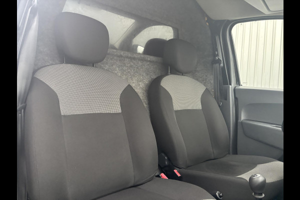 Dacia Dokker 1.5 Blue dCi 75 Essential Dacia Dokker 1.5 Blue dCi 75 Essential