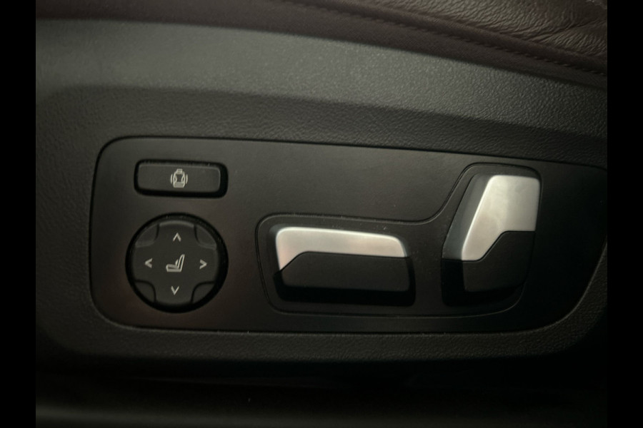 BMW iX3 High Executive 80 kWh | Panoramadak | Lederen bekleding | HUD |  21 inch Velgen | Sportstoelen | M - Sport | SoH (batterijcheck) 96,9 % score!