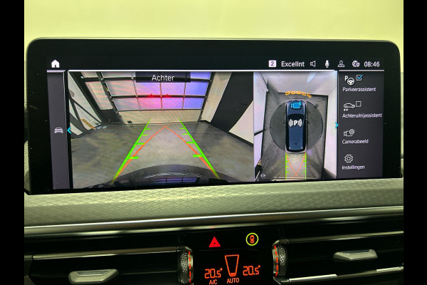 BMW iX3 High Executive 80 kWh | Panoramadak | Lederen bekleding | HUD |  21 inch Velgen | Sportstoelen | M - Sport | SoH (batterijcheck) 96,9 % score!