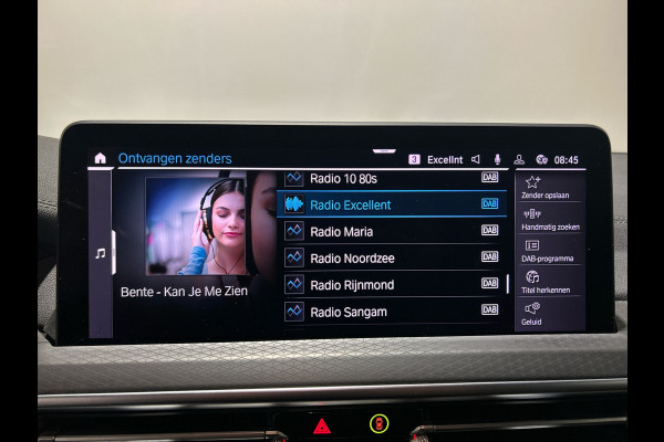 BMW iX3 High Executive 80 kWh | Panoramadak | Lederen bekleding | HUD |  21 inch Velgen | Sportstoelen | M - Sport | SoH (batterijcheck) 96,9 % score!