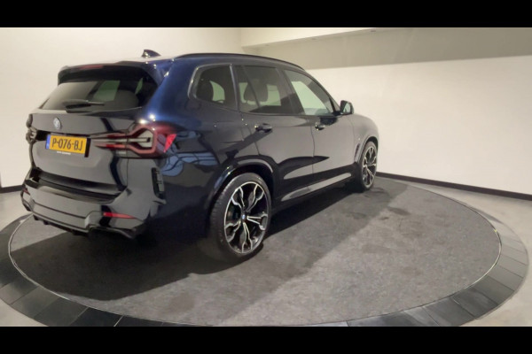 BMW iX3 High Executive 80 kWh | Panoramadak | Lederen bekleding | HUD |  21 inch Velgen | Sportstoelen | M - Sport | SoH (batterijcheck) 96,9 % score!