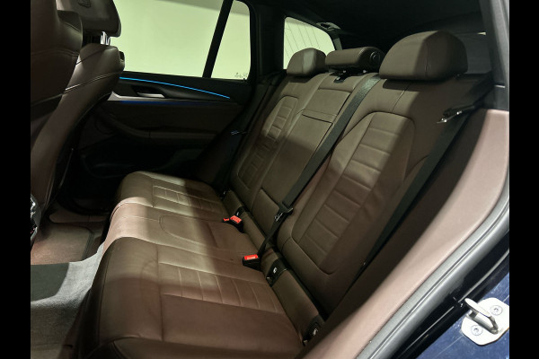 BMW iX3 High Executive 80 kWh | Panoramadak | Lederen bekleding | HUD |  21 inch Velgen | Sportstoelen | M - Sport | SoH (batterijcheck) 96,9 % score!