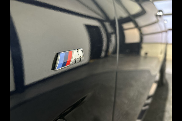 BMW iX3 High Executive 80 kWh | Panoramadak | Lederen bekleding | HUD |  21 inch Velgen | Sportstoelen | M - Sport | SoH (batterijcheck) 96,9 % score!