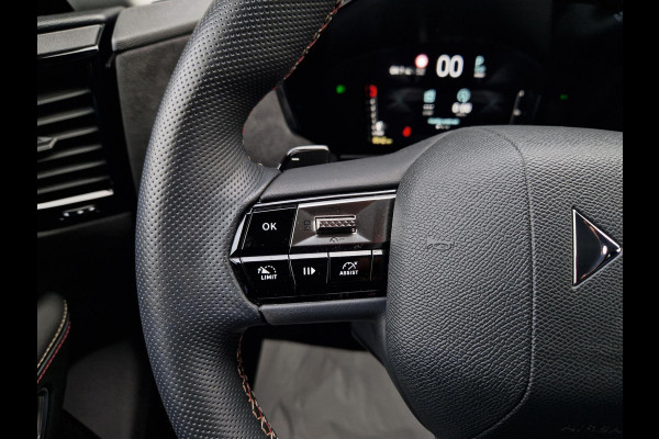 DS DS 4 1.5 HDI Aut.130PK Performance Line/Laquer Grey! DS DS 4 1.5 HDI Aut.130PK Performance Line/Laquer Grey!