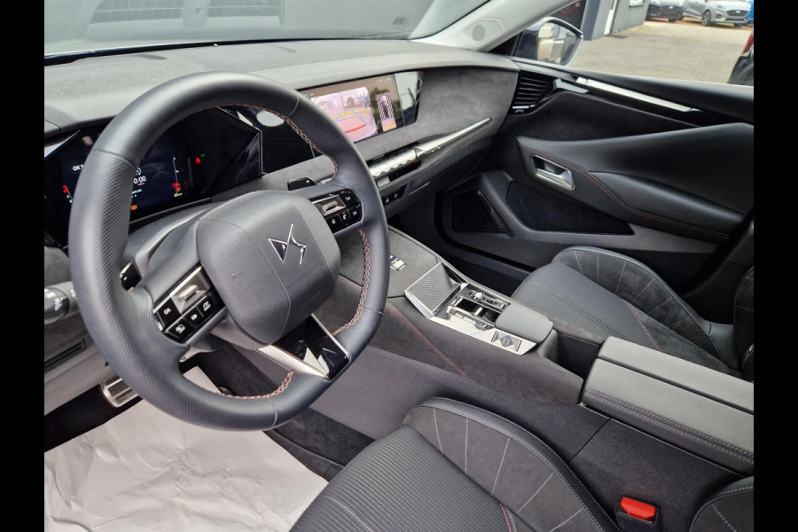 DS DS 4 1.5 HDI Aut.130PK Performance Line/Laquer Grey! DS DS 4 1.5 HDI Aut.130PK Performance Line/Laquer Grey!