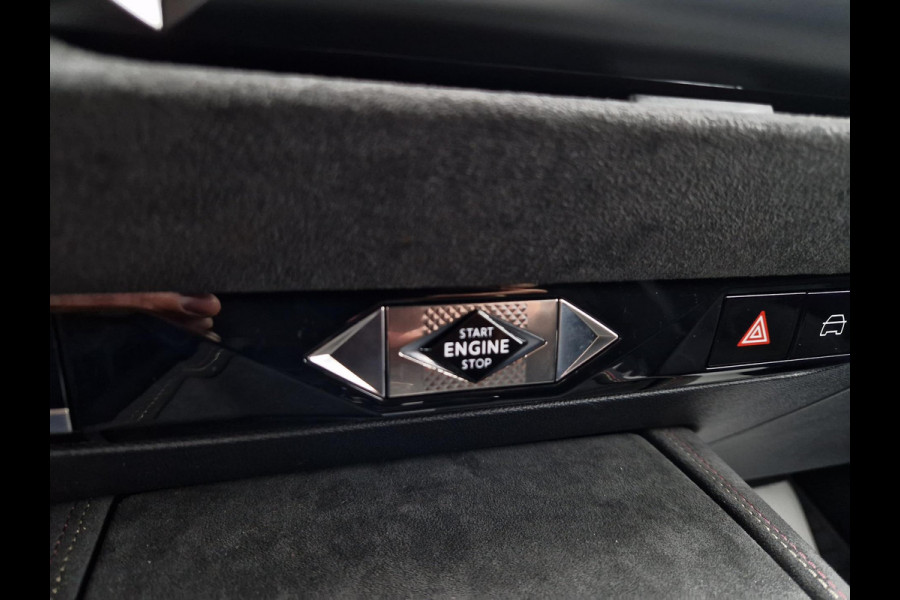 DS DS 4 1.5 HDI Aut.130PK Performance Line/Laquer Grey! DS DS 4 1.5 HDI Aut.130PK Performance Line/Laquer Grey!