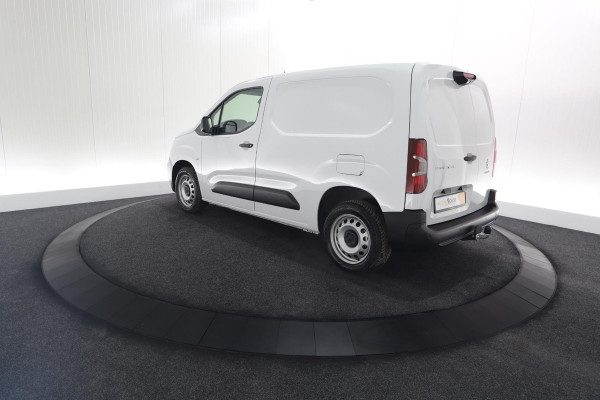 Peugeot Partner 1.5 BlueHDi 100 S&S L1 | Trekhaak | Camera | Apple Carplay | Vloerplaat | Parkeersensoren Peugeot Partner 1.5 BlueHDi 100 S&S L1 | Trekhaak | Camera | Apple Carplay | Vloerplaat | Parkeersensoren