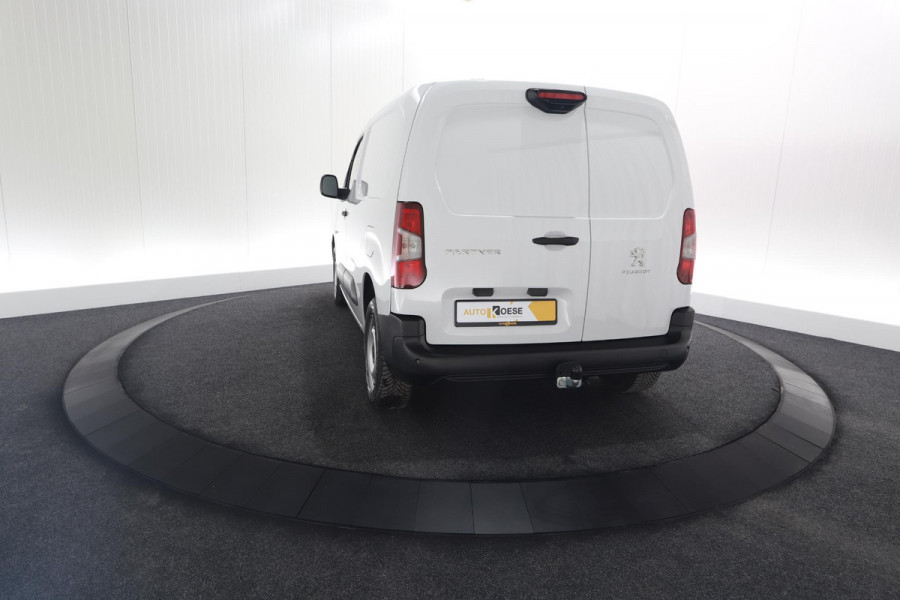 Peugeot Partner 1.5 BlueHDi 100 S&S L1 | Trekhaak | Camera | Apple Carplay | Vloerplaat | Parkeersensoren Peugeot Partner 1.5 BlueHDi 100 S&S L1 | Trekhaak | Camera | Apple Carplay | Vloerplaat | Parkeersensoren